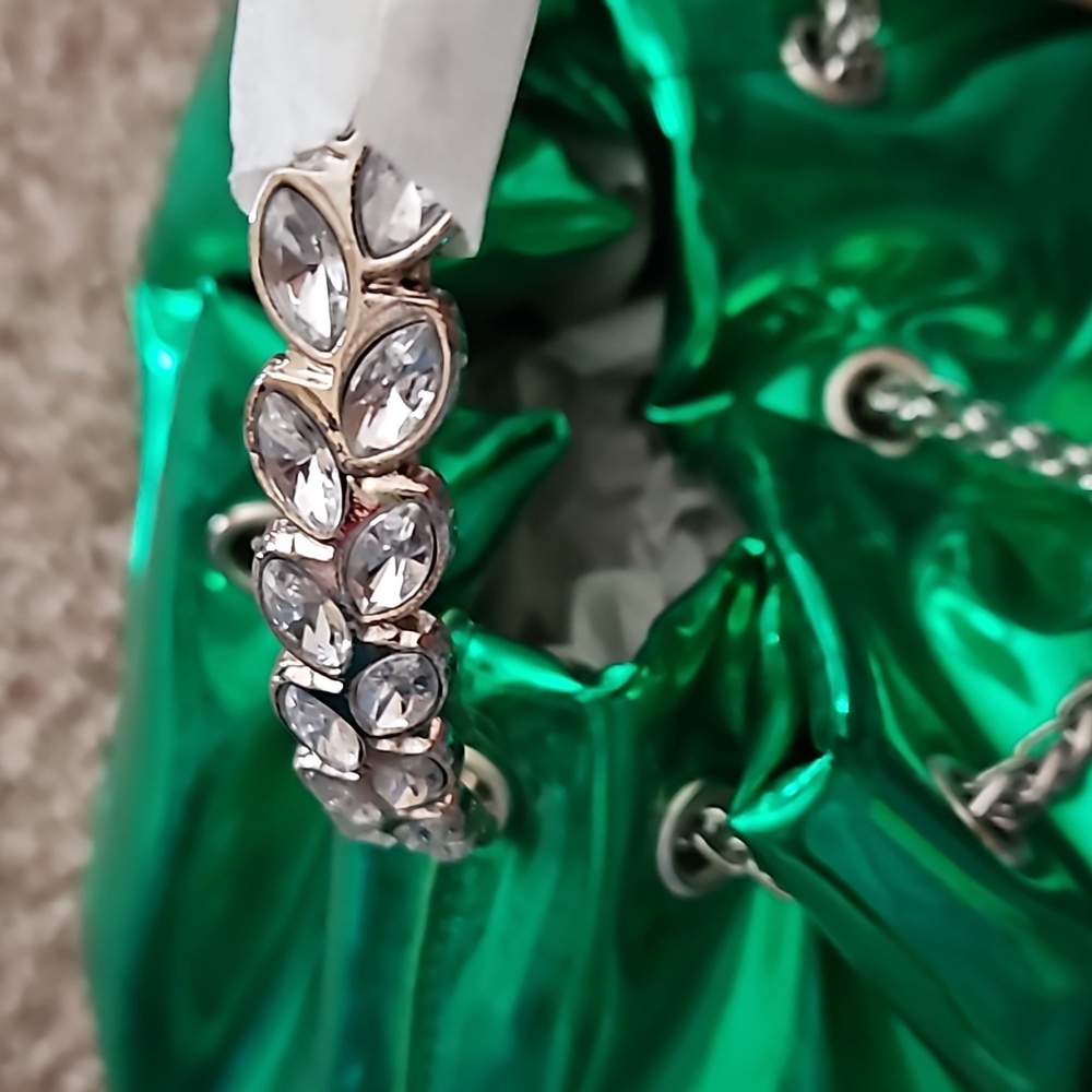 Purse - Picture 2 of 3